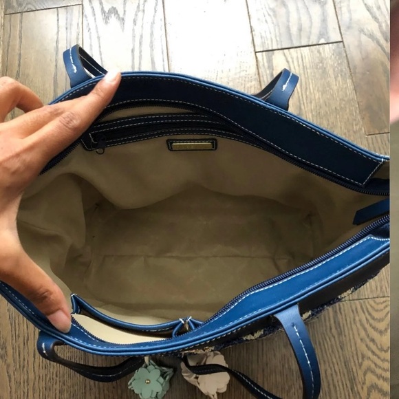 Rosetti Tote - Picture 7 of 8